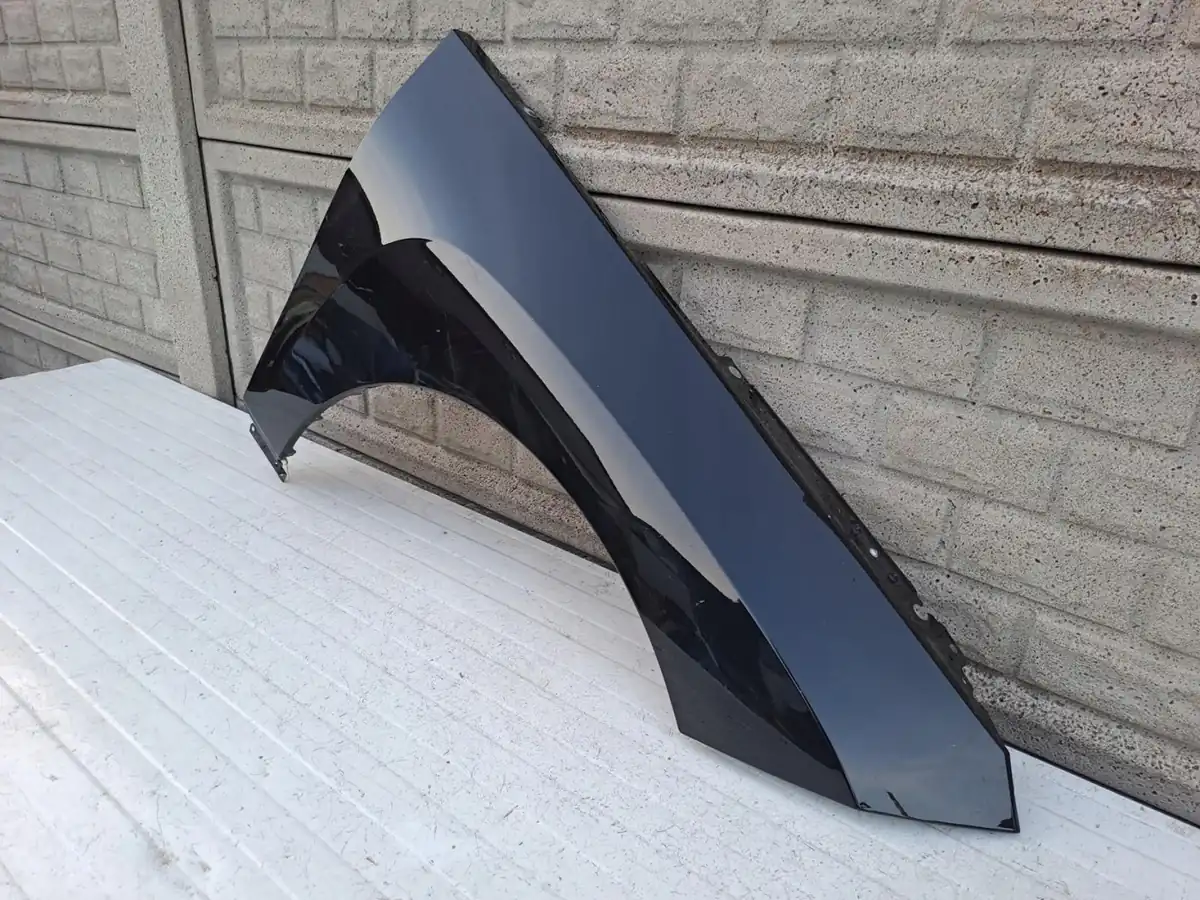 Aripa fata dreapta BMW Ix I X