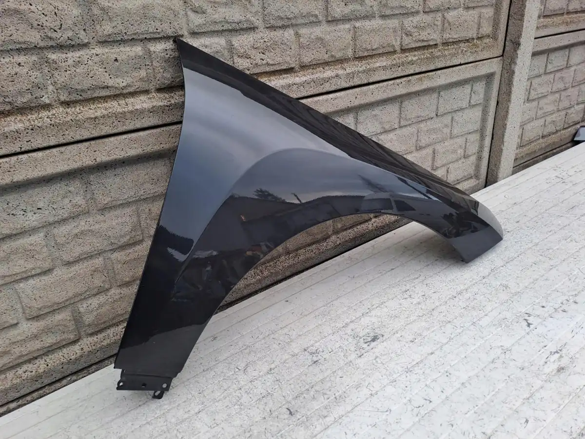 Aripa fata dreapta BMW Ix I X