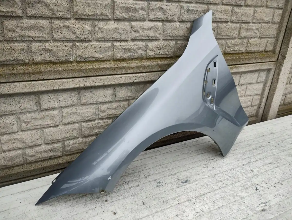 Aripa fata stanga BMW M3 G80