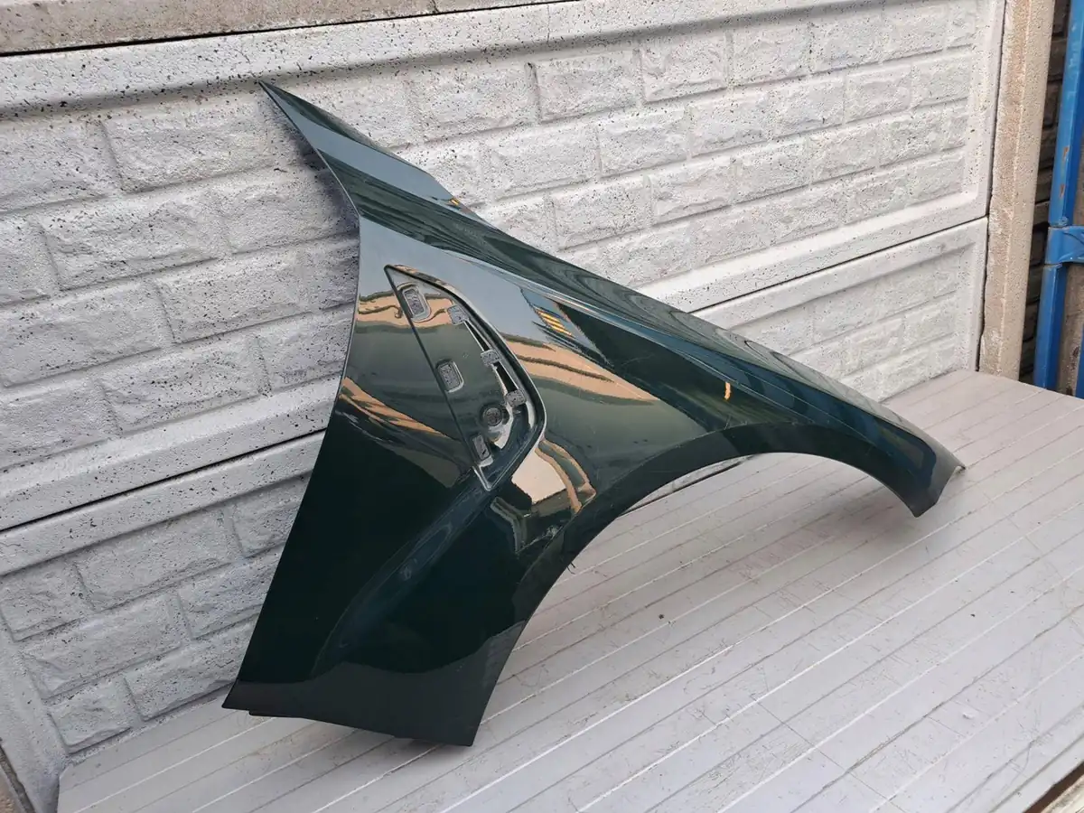 Aripa fata dreapta BMW M3 G80