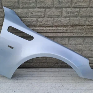 Aripa fata dreapta BMW M5 5 V E60 E61 2003 2010