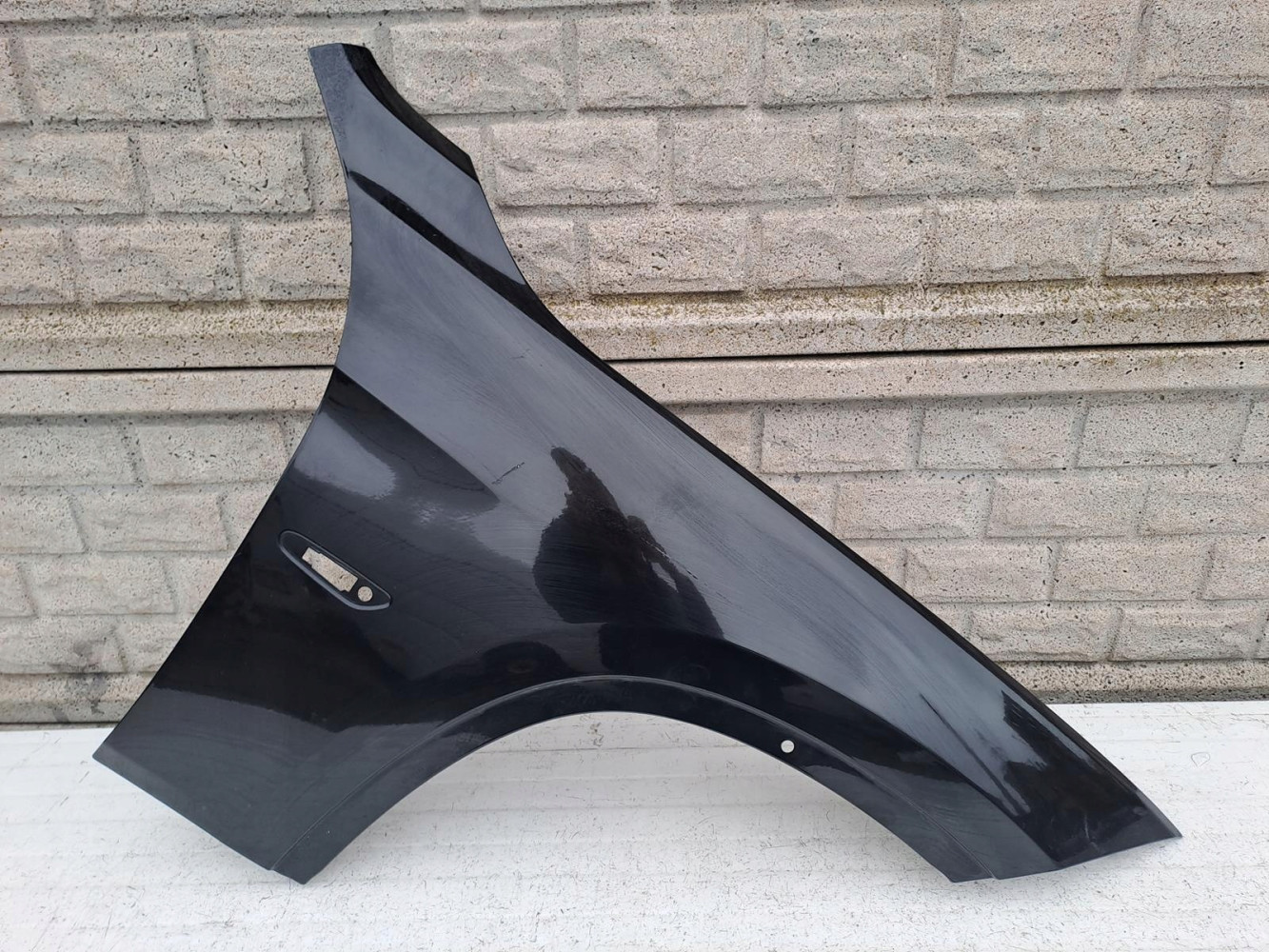 Aripa fata dreapta BMW X1 E84 2008 2013