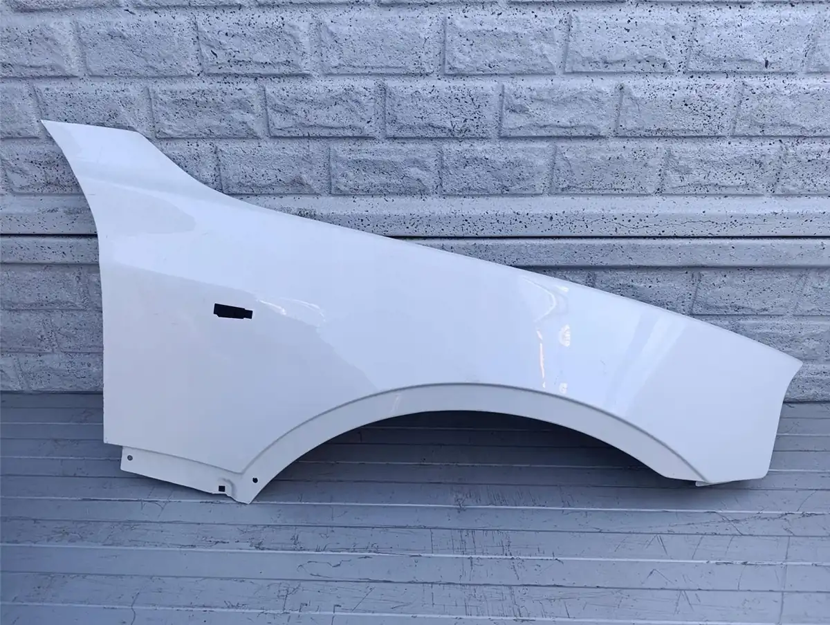 Aripa fata dreapta BMW X3 E83 Lift
