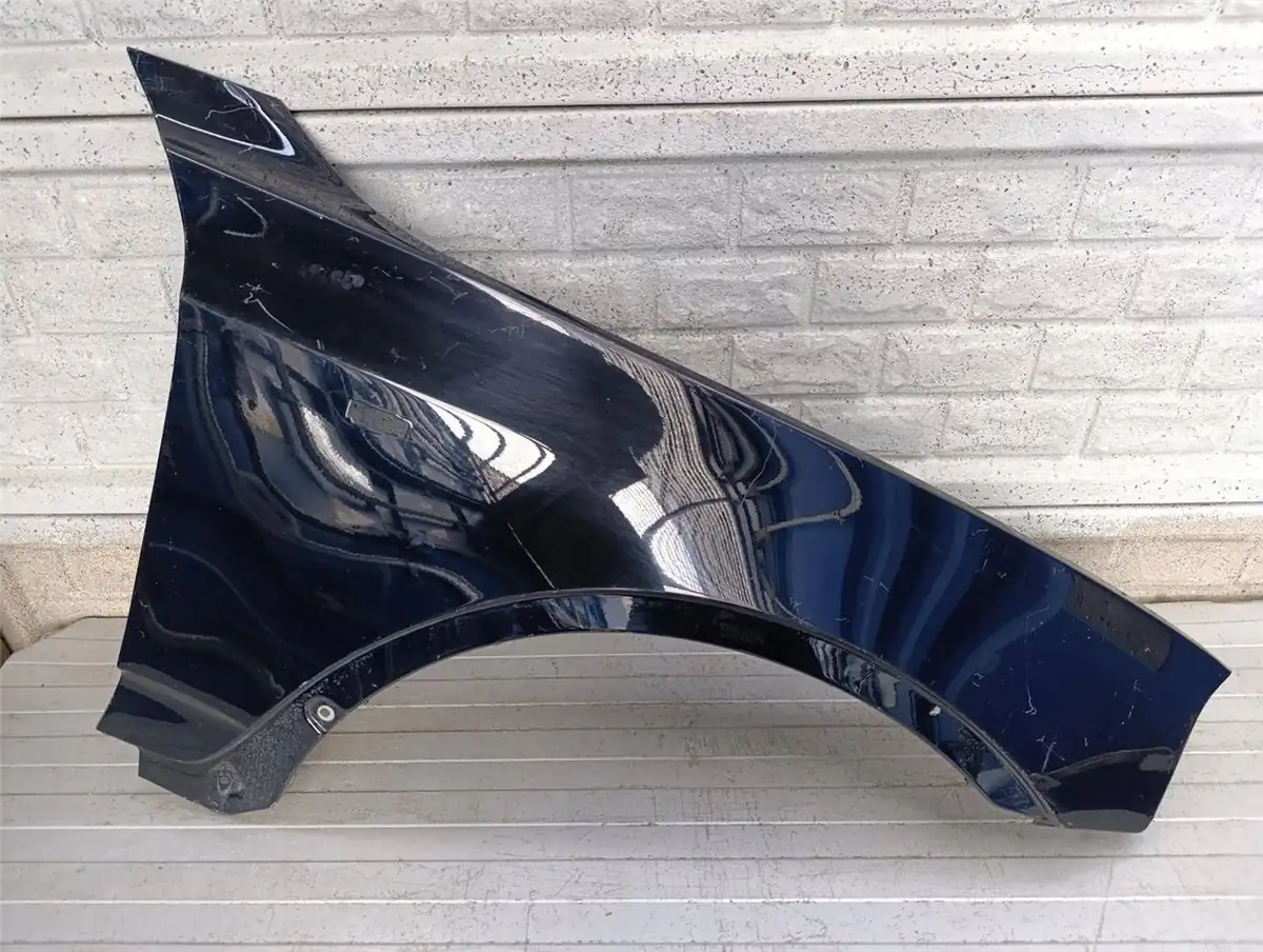 Aripa fata dreapta BMW X3 E83 Lift