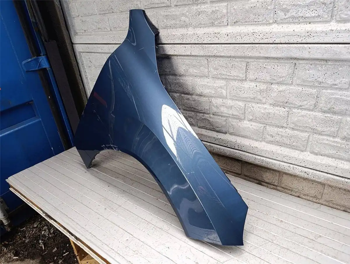 Aripa fata dreapta BMW X3 G45 2024