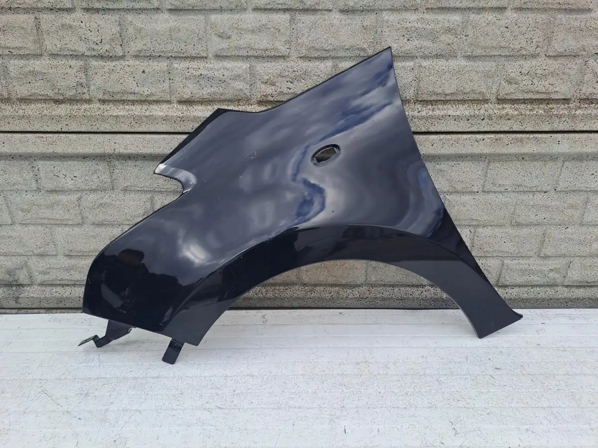 Aripa fata stanga Citroen C3 Picasso 08 17