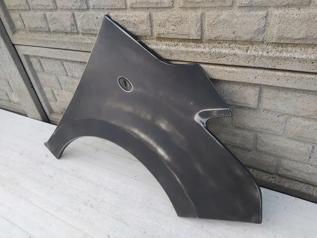 Aripa fata dreapta Citroen C3 Picasso 08 17