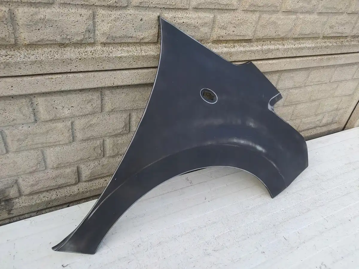 Aripa fata dreapta Citroen C3 Picasso 08 17