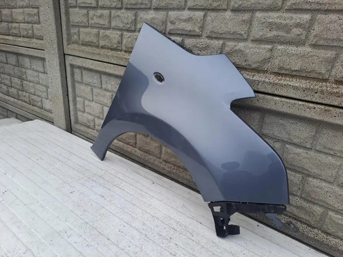 Aripa fata dreapta Citroen C3 Picasso 08 17