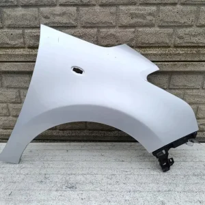 Aripa fata dreapta Citroen C3 Picasso 08 17