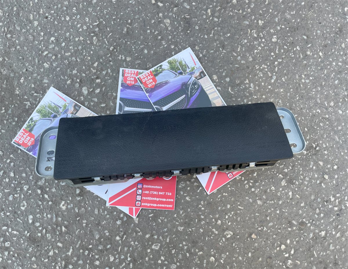 Mb A177 Airbag Genunchi