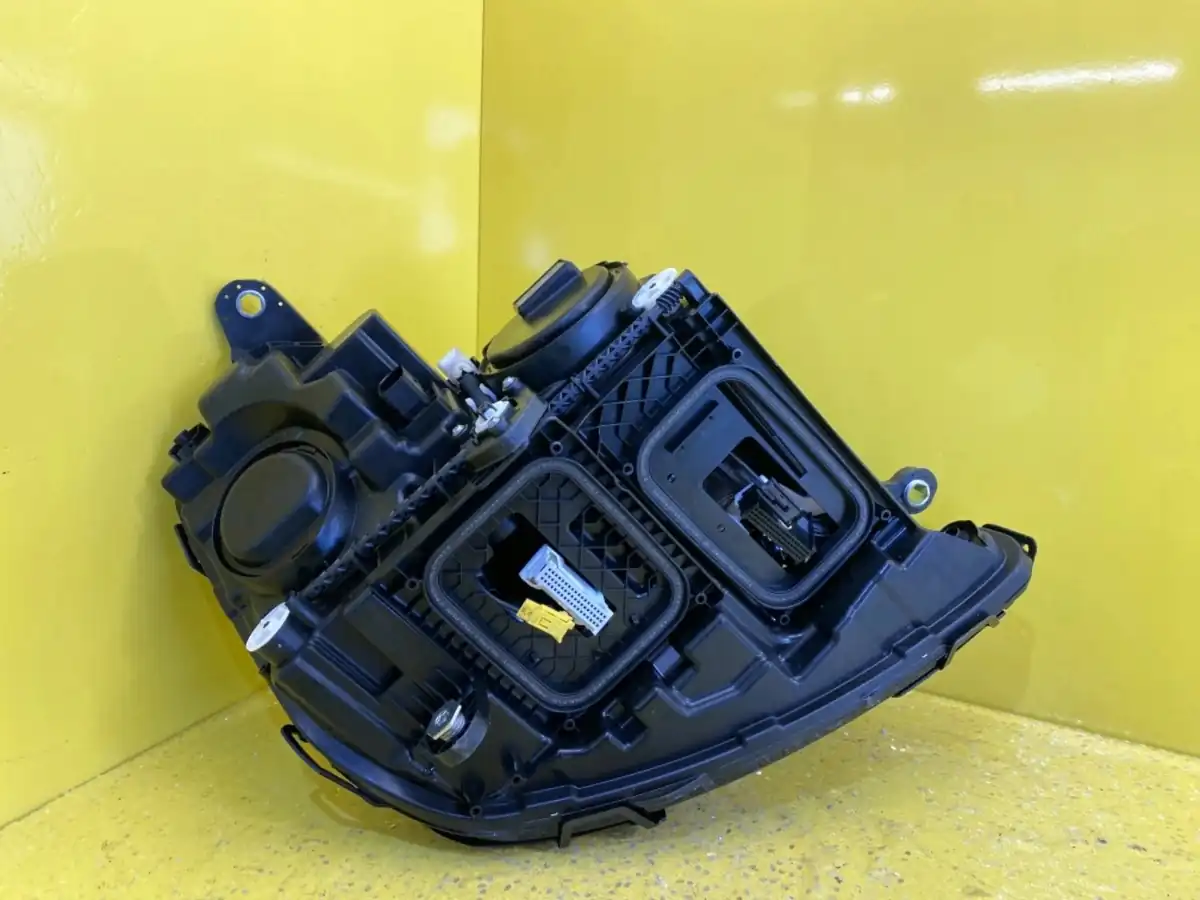 Far Mercedes W213 Lift Multibeam LED