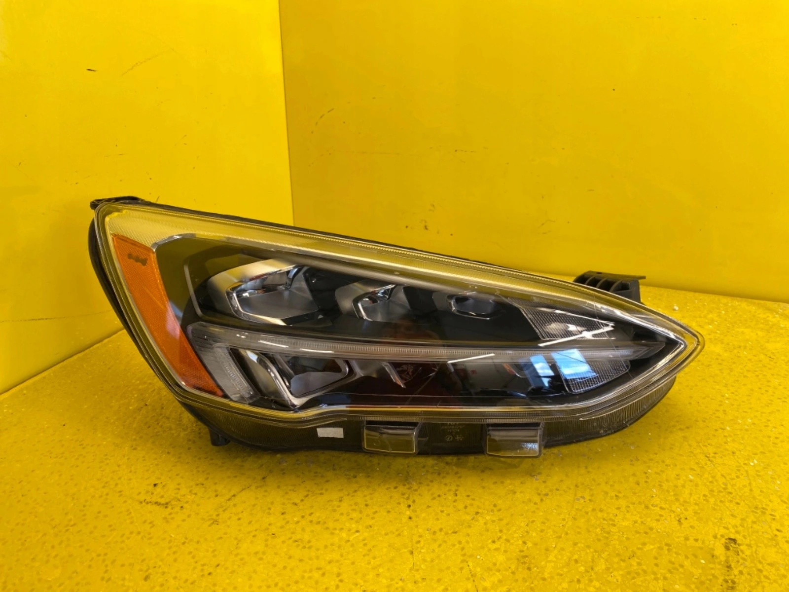 Far Dreapta Ford Focus MK4 Full LED