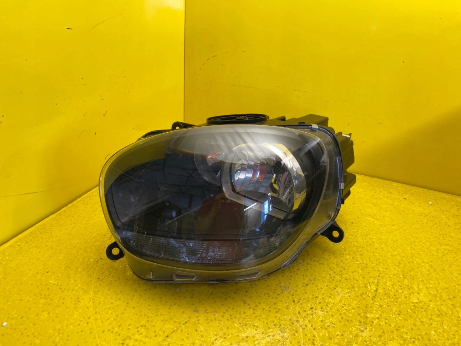 Far Stanga Mini Lampy Countryman F60