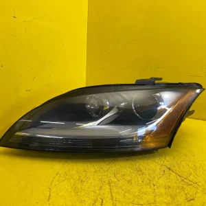 Far Stanga Audi TT 8J3