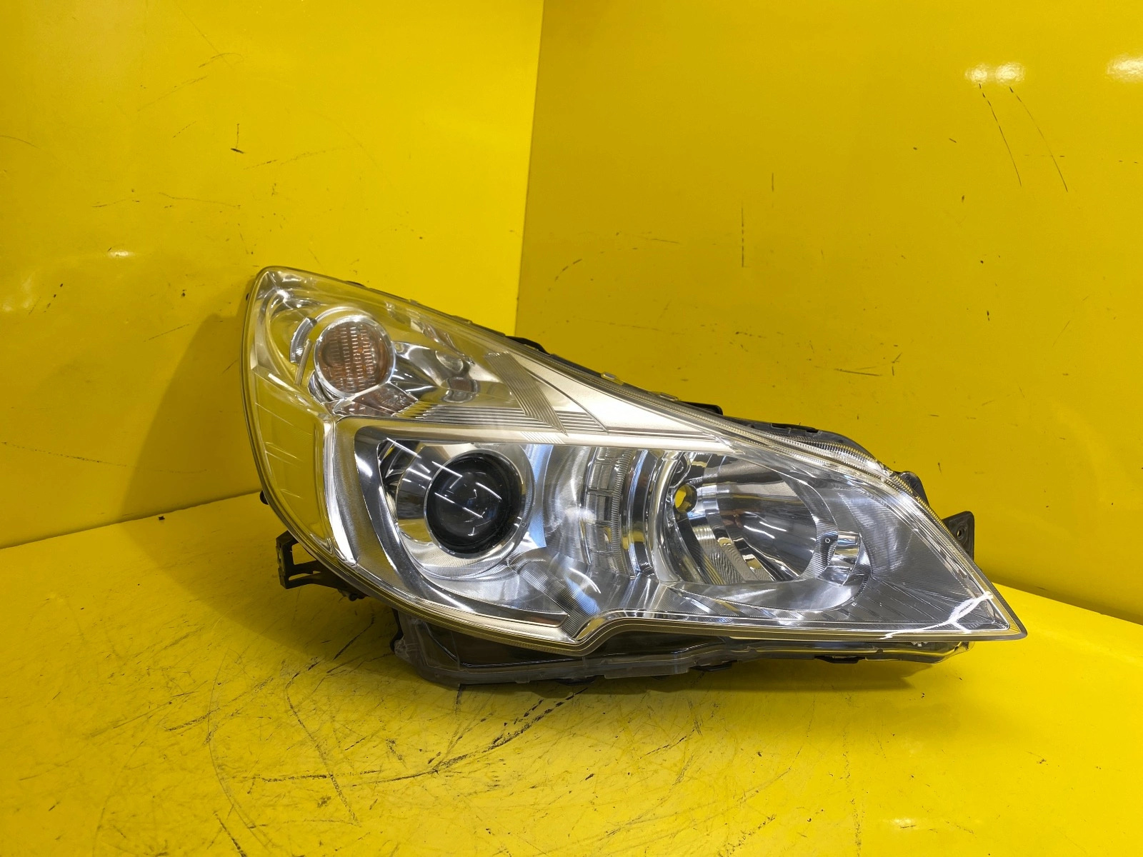 Far dreapta Xenon Facelift 2012-2014 OEM 5313