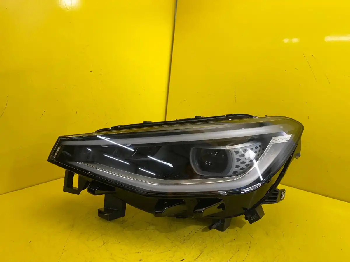 Far Stanga Volkswagen Id4 Id Iq 11B Full LED