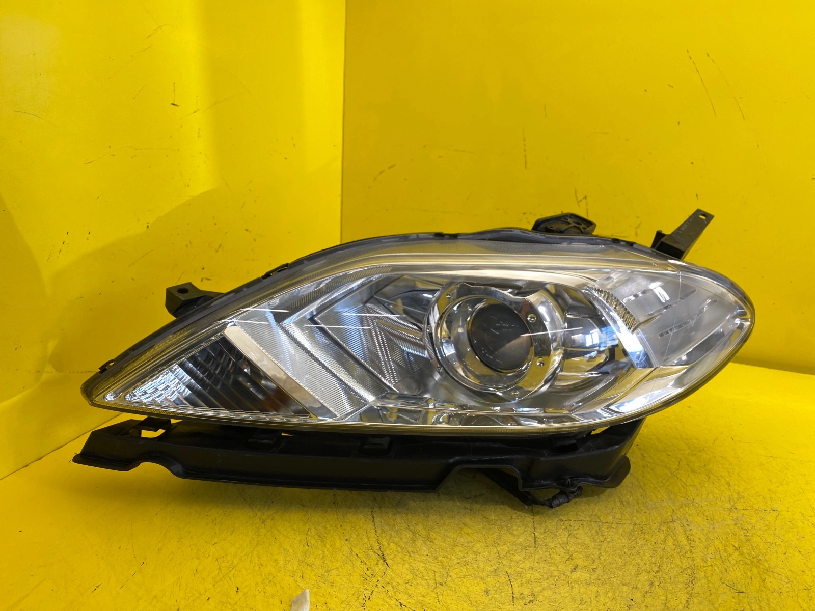 Far Honda Hr V Xenon