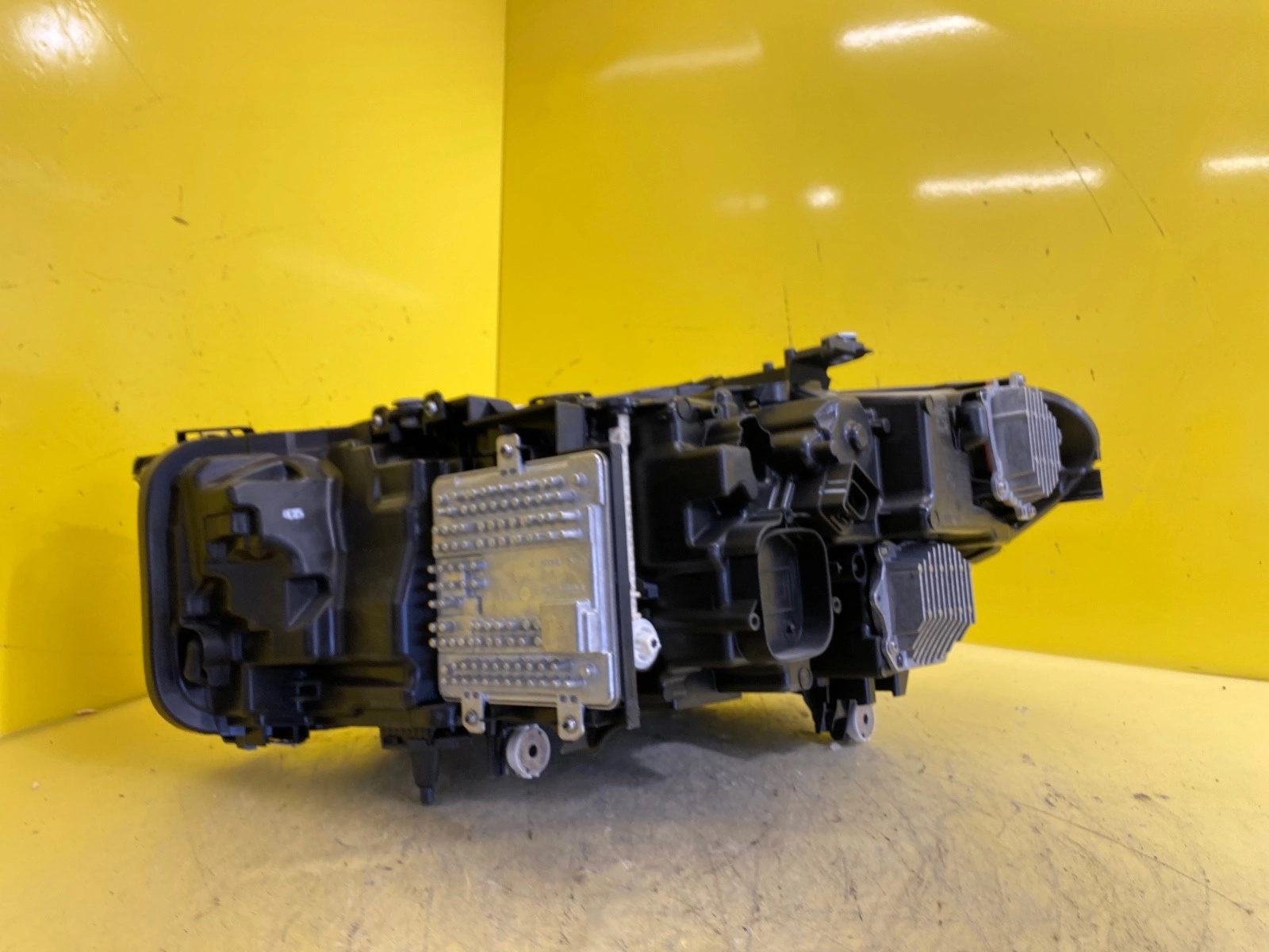 Far dreapta Laser G31 OEM 9850592-07 - Image 3