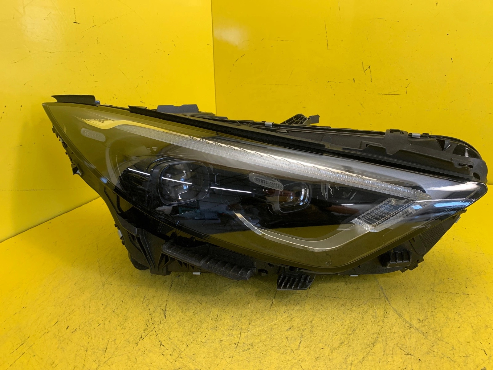 Far Dreapta Full LED Mercedes W232