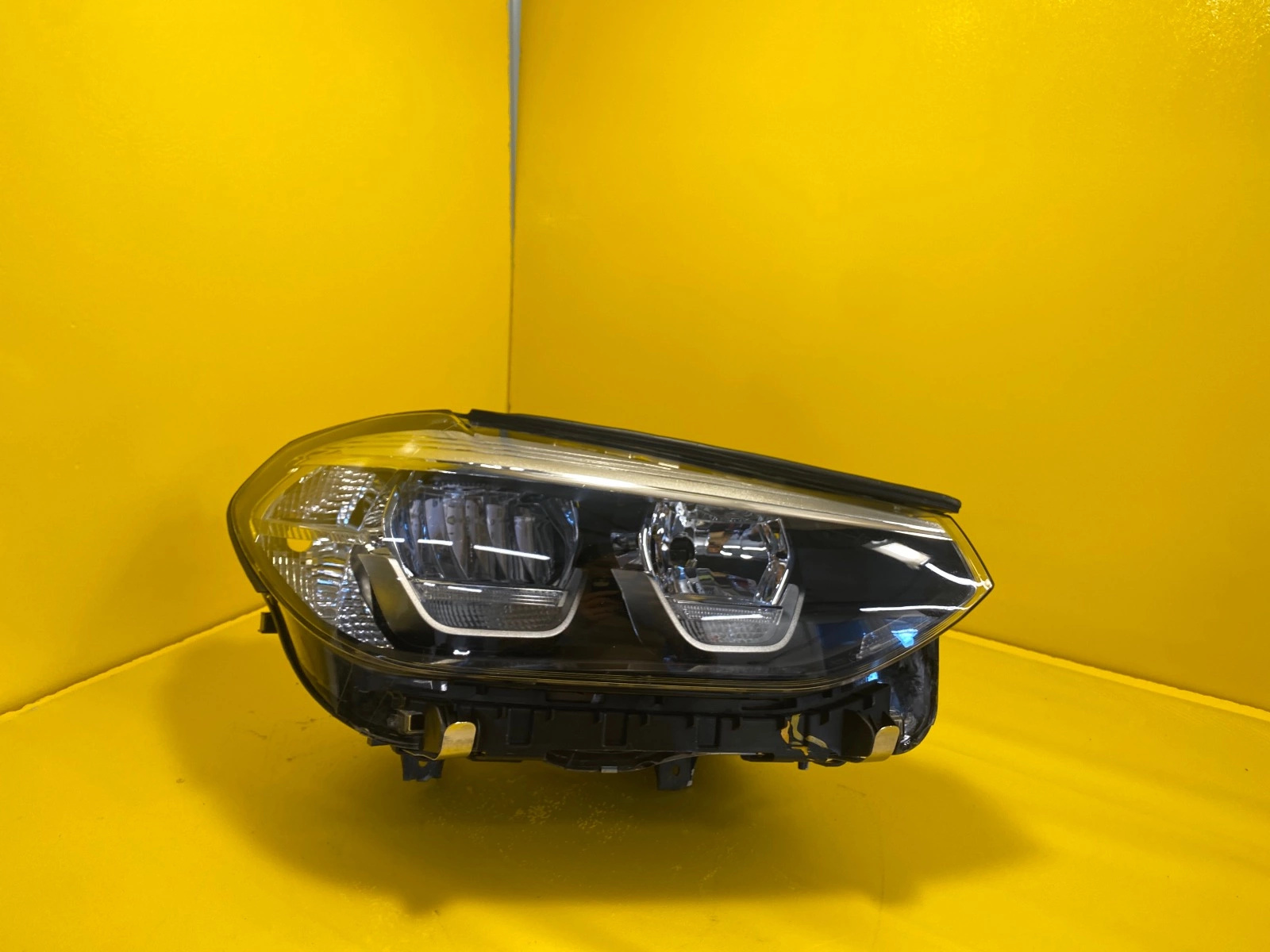 Far dreapta LED BMW X3 G01 OEM 8466