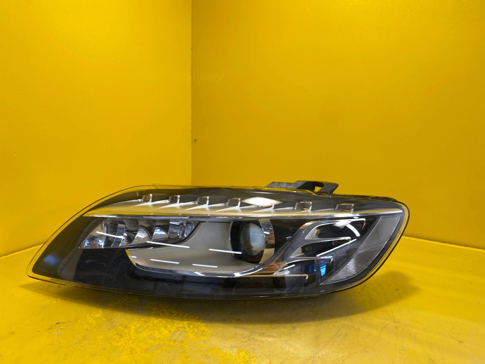 Far stânga LED Xenon Facelift 2009-2015 OEM 2009-2015