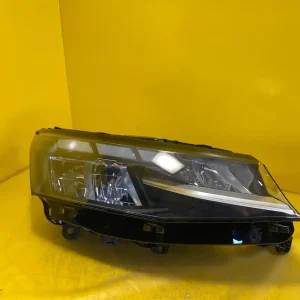 Far Dreapta Volkswagen T7 Full LED