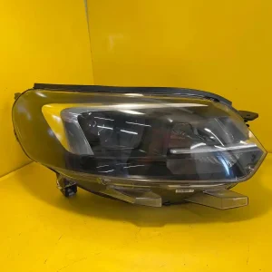 Far Dreapta Opel Zafira D IV Vivaro Bixenon