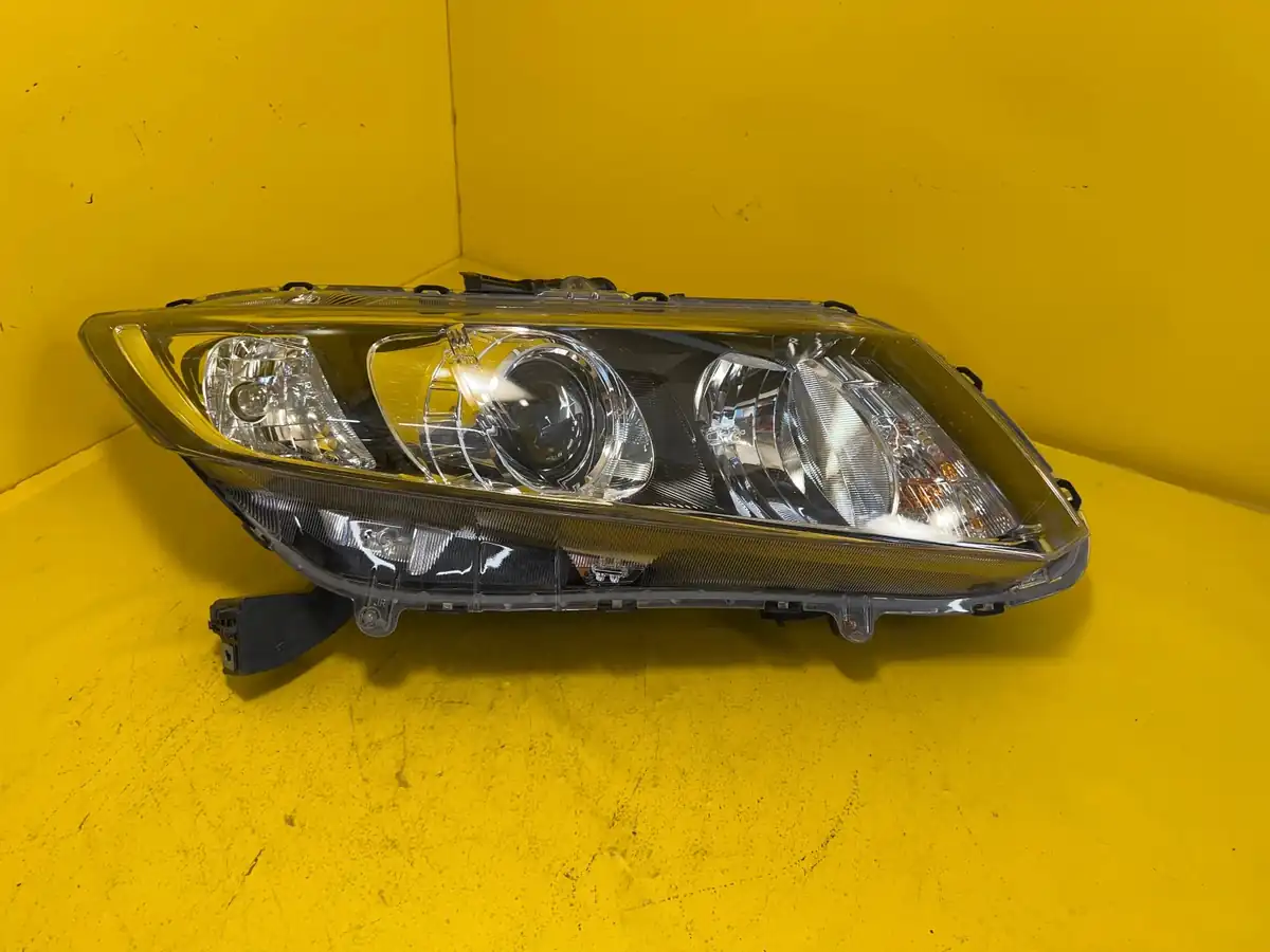 Far Dreapta Honda Civic IX Sedan 12-17r Xenon