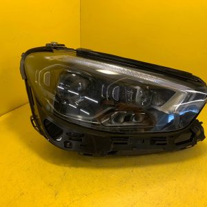 Far dreapta  Facelift OEM 9850