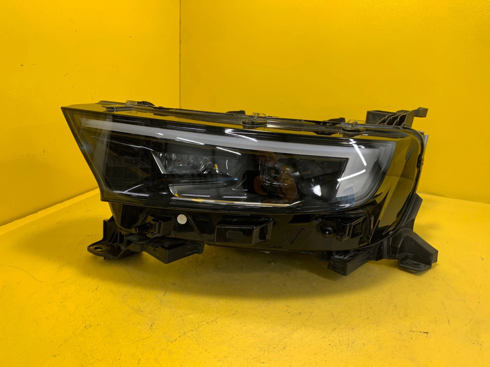 Far stânga Full LED OEM 9883