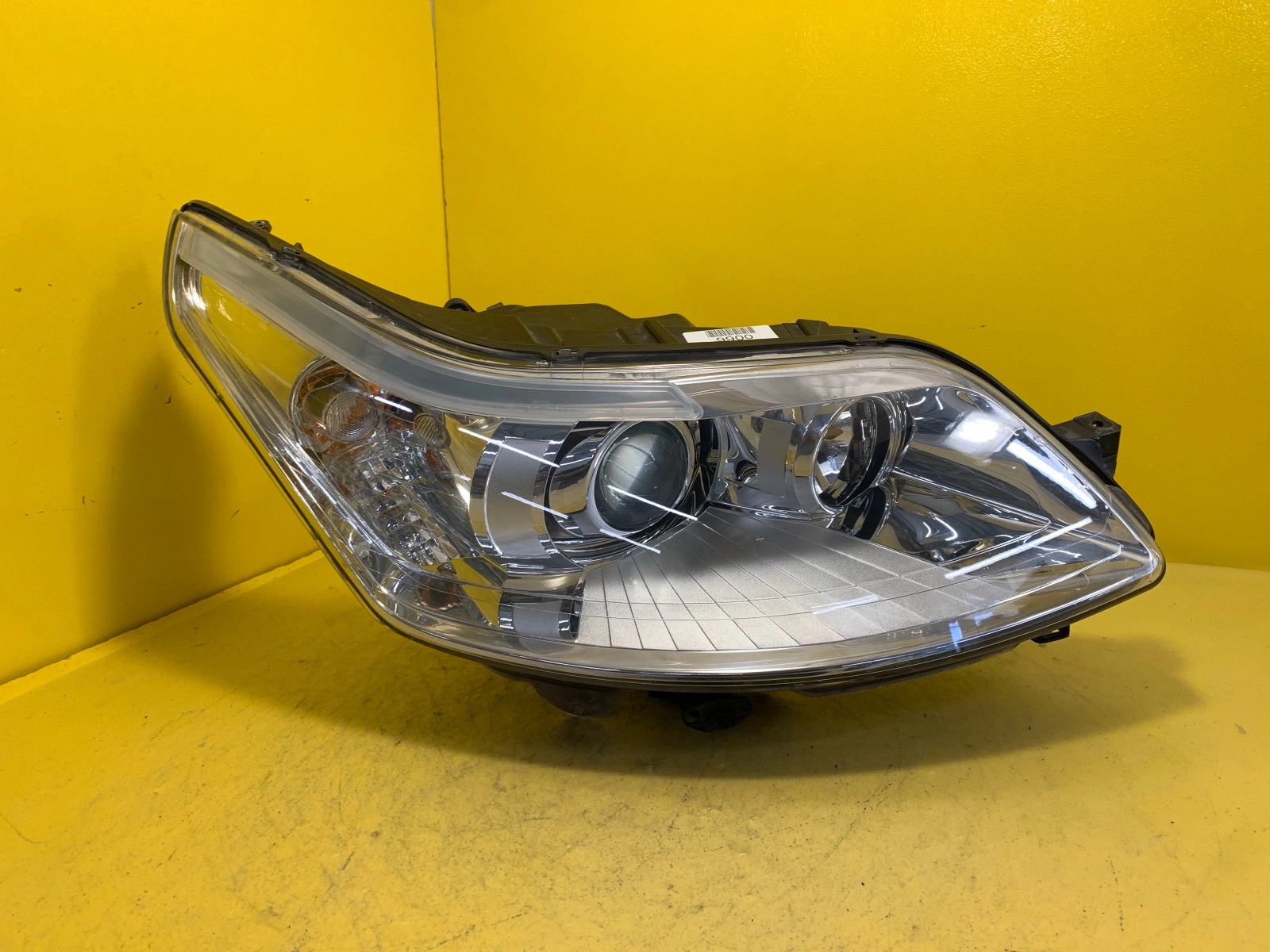 Far Dreapta Citroen C4 06- Xenon