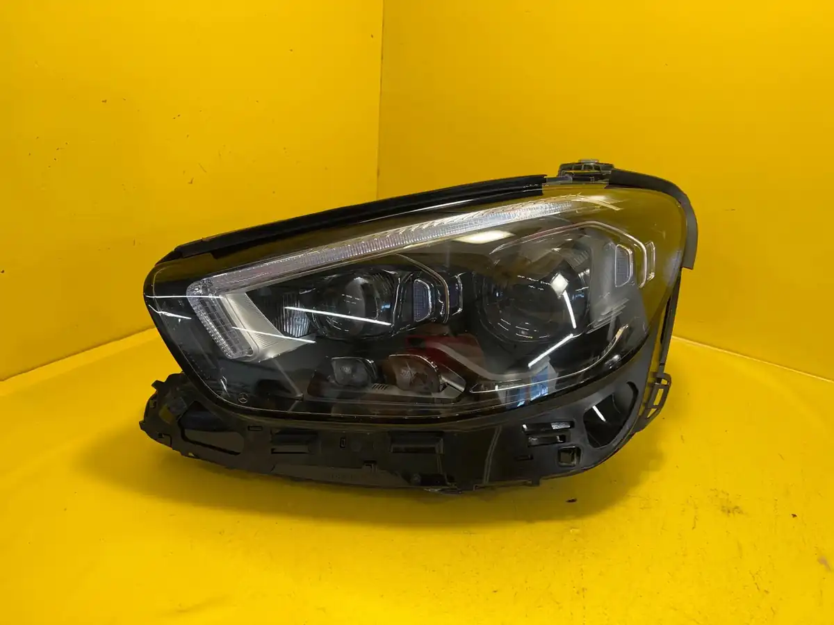 Far Stanga Mercedes W213 Lift Multibeam