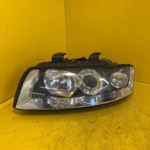 Far Stanga Audi A4 B7 Xenon