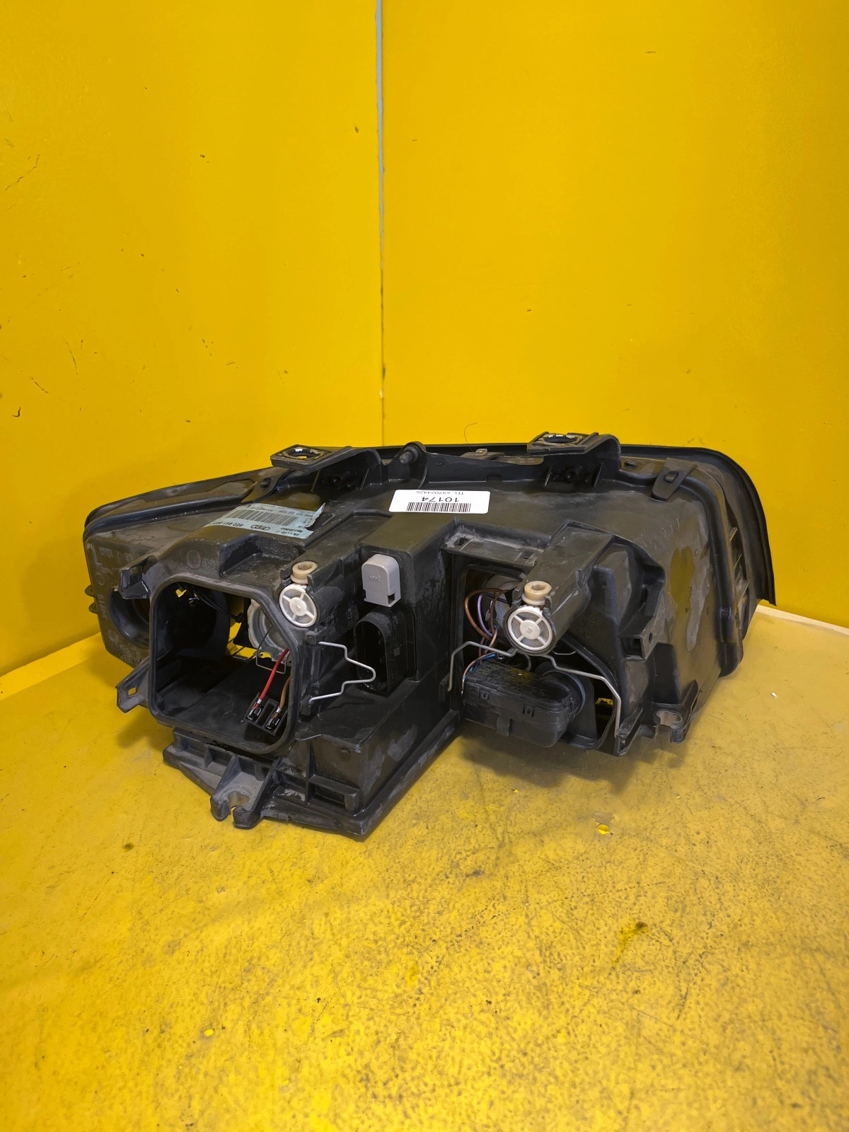 Far stânga Xenon 2004-2008 OEM 2004-2008 - Image 2