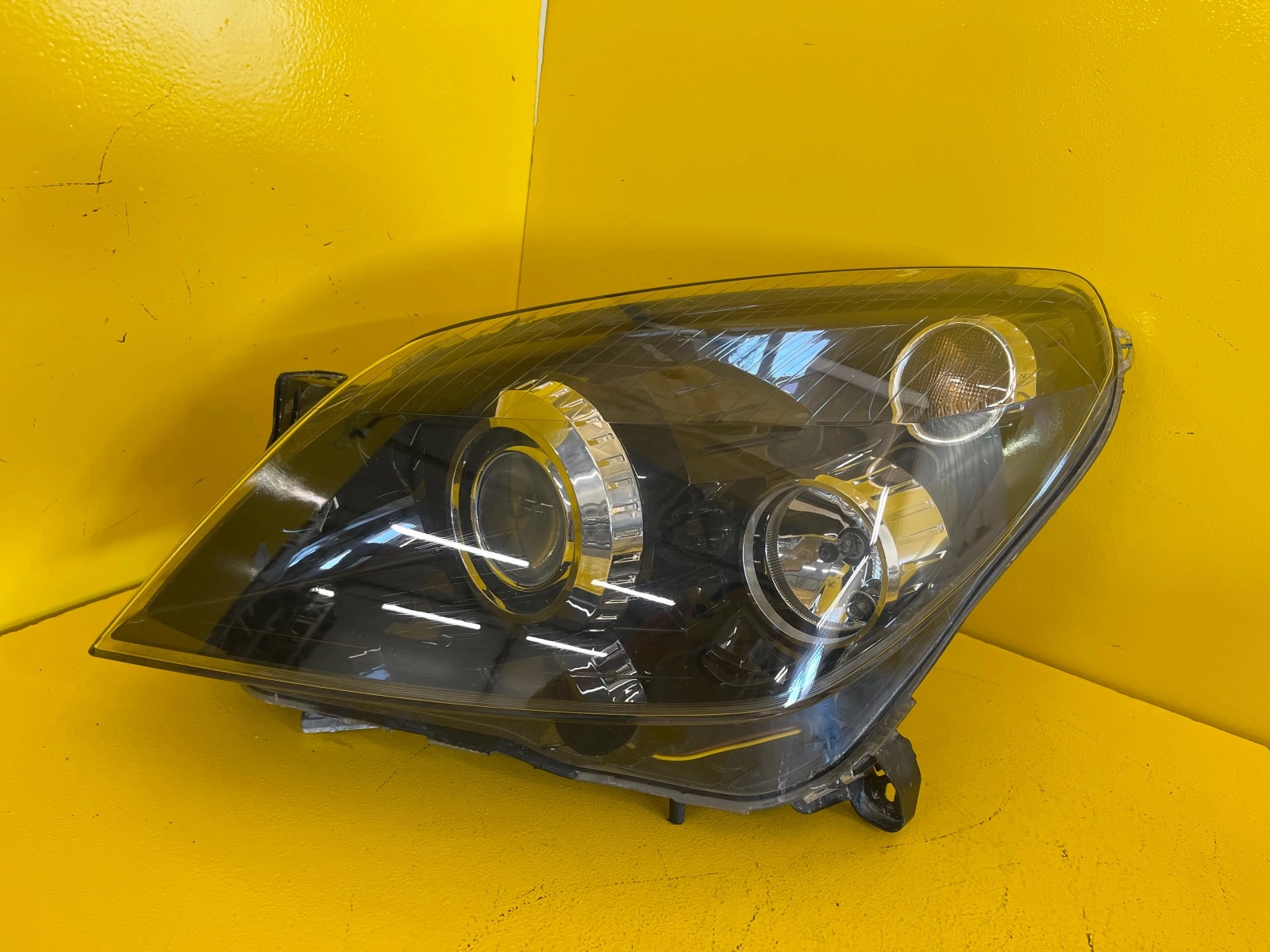 Far stânga Bi-Xenon OEM 10893