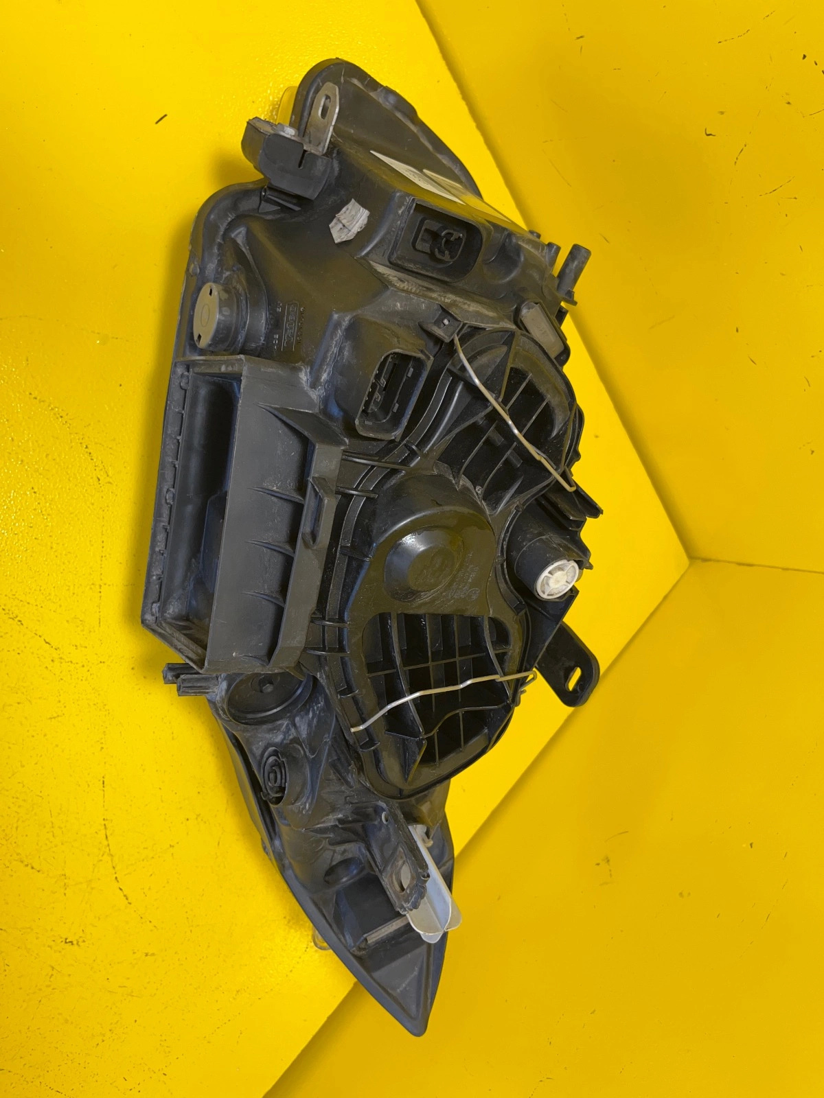 Far stânga BMW Seria 1 E81 2004-2007 OEM 10933 - Image 3