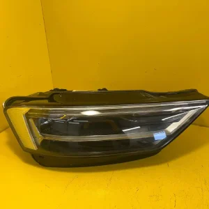 Far Dreapta Audi A8 D5 Laser