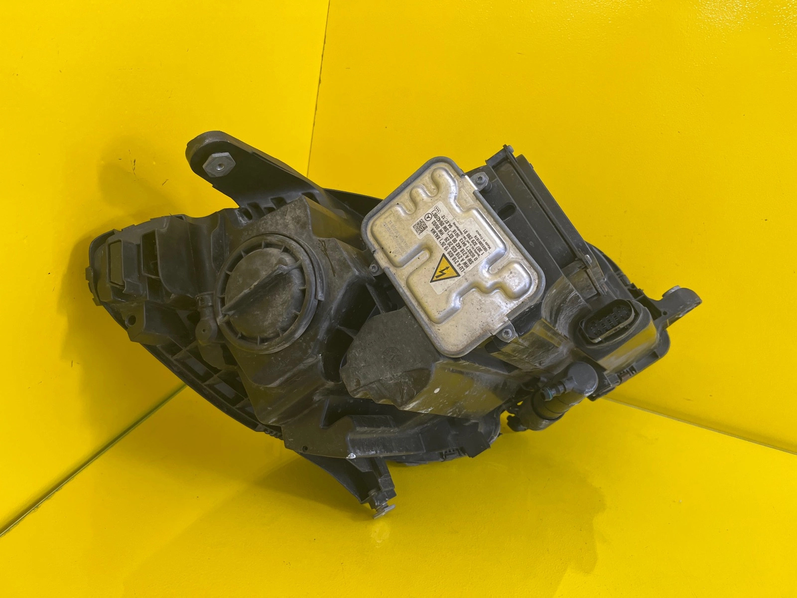Far stânga Bi-Xenon OEM 11389 - Image 3
