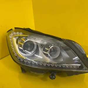 Far Dreapta Mercedes CLS W218 Bixenon
