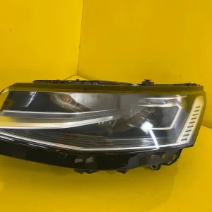 Far VW Transporter T7 Full LED