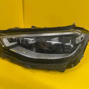 Far Stanga Mercedes Klasa W223