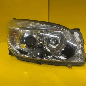 Far Dreapta Toyota Rav Iii