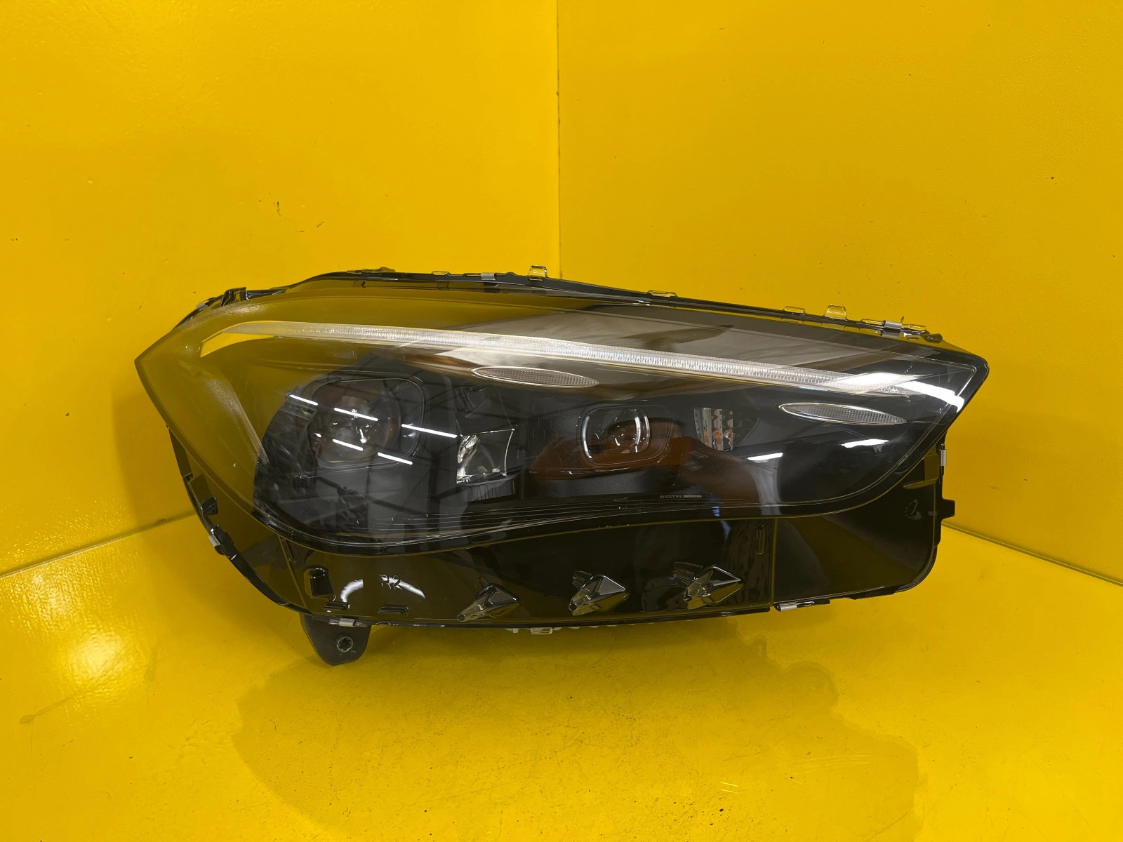 Far dreapta Coupé OEM 12207