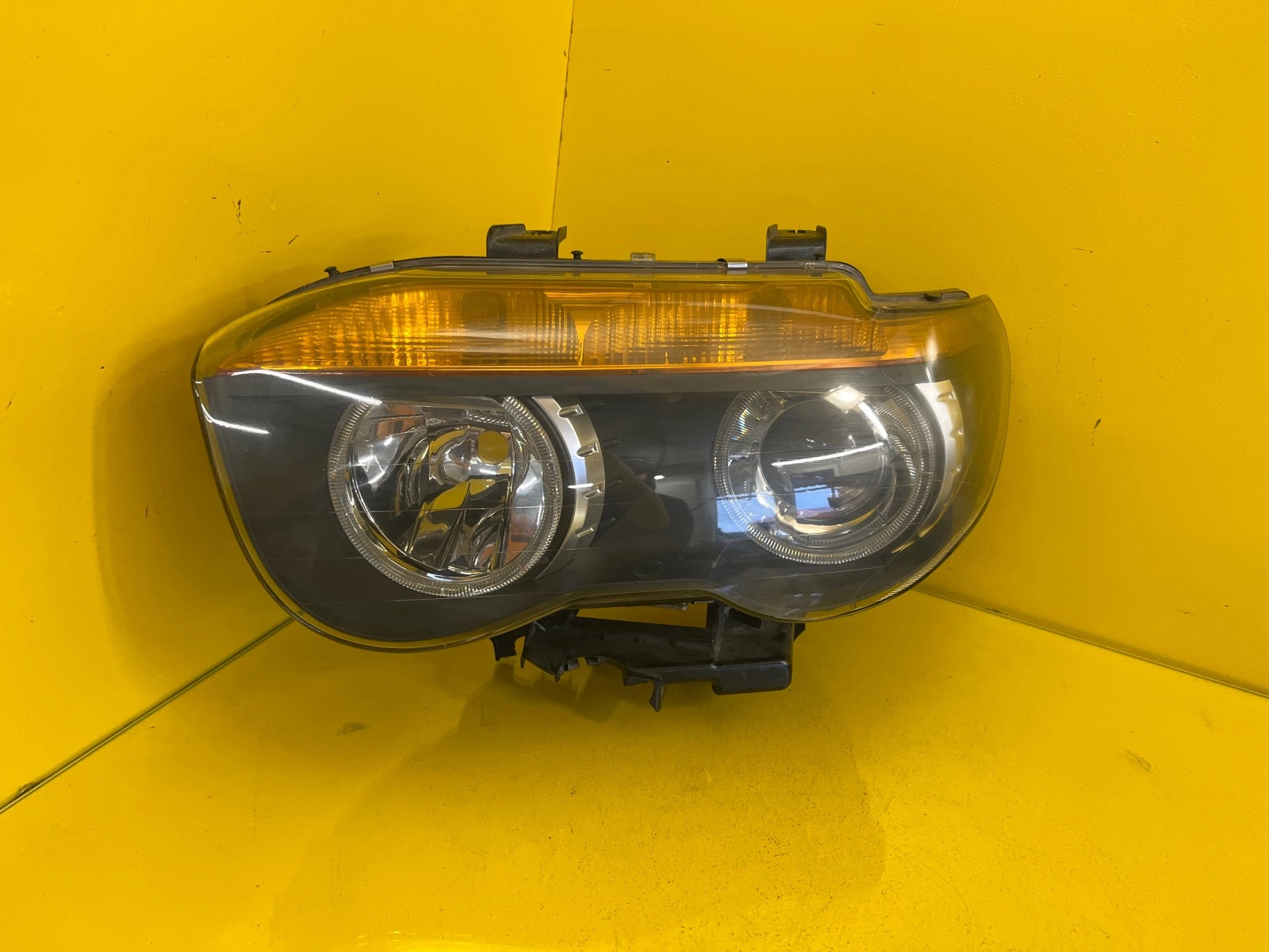 Far stânga Xenon BMW Seria 7 E65 OEM 12242