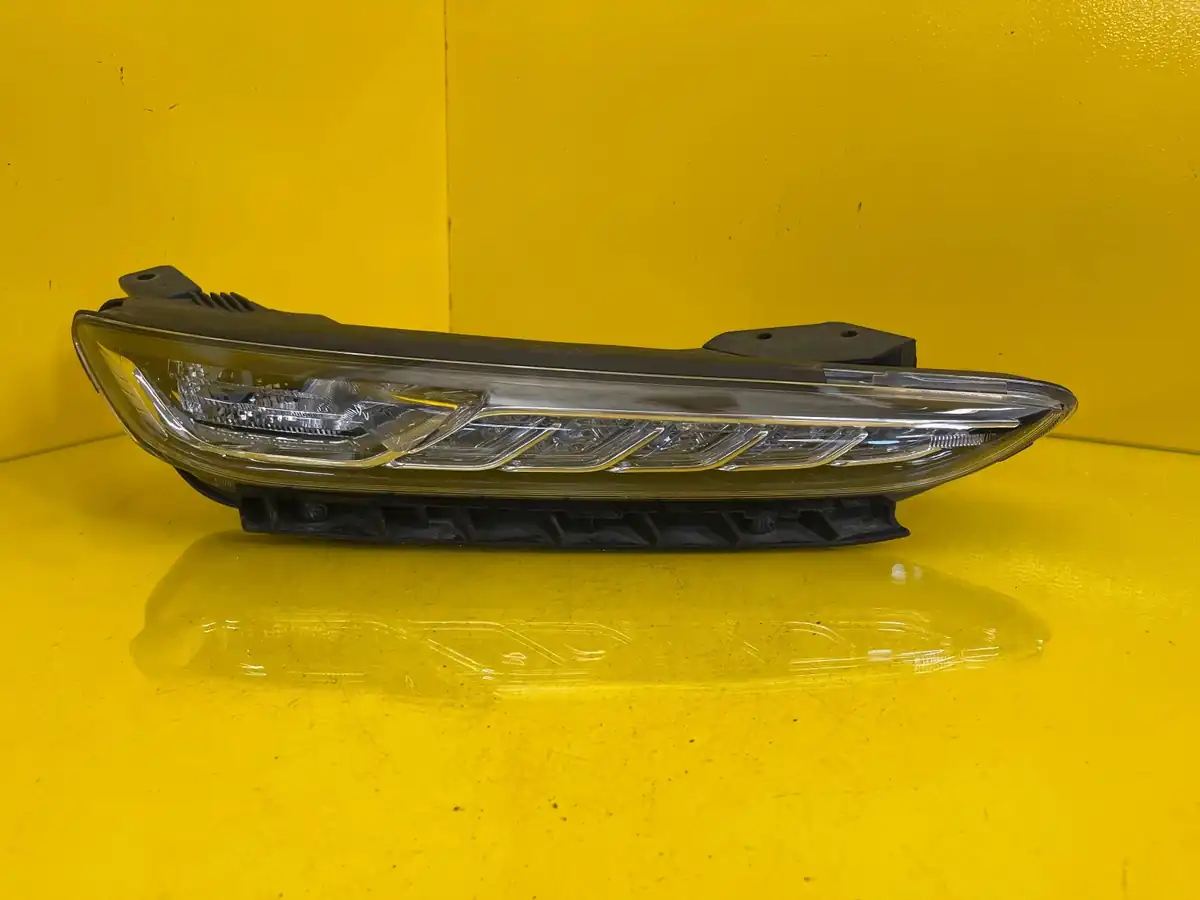 Far Dreapta Hyundai Kona 17 20 LED