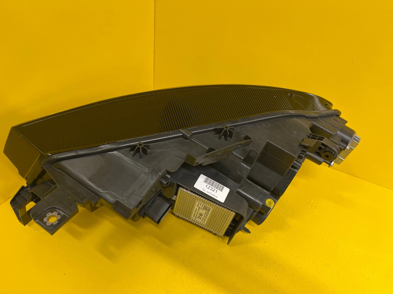 Far Dreapta VW Id4 Id4 Iq Full LED - Image 2