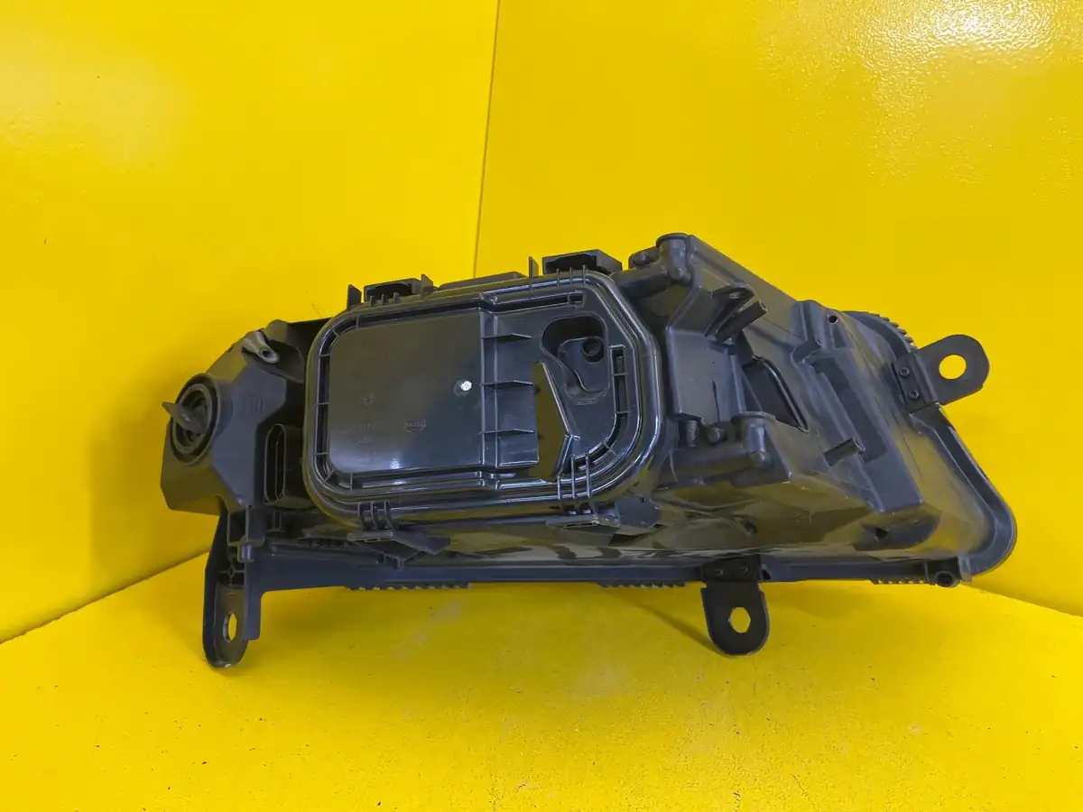 Far Audi A6 C6 Xenon