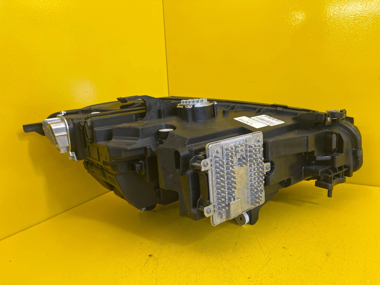 Far stânga Full LED BMW Seria 8 G14 OEM 13016 - Image 3