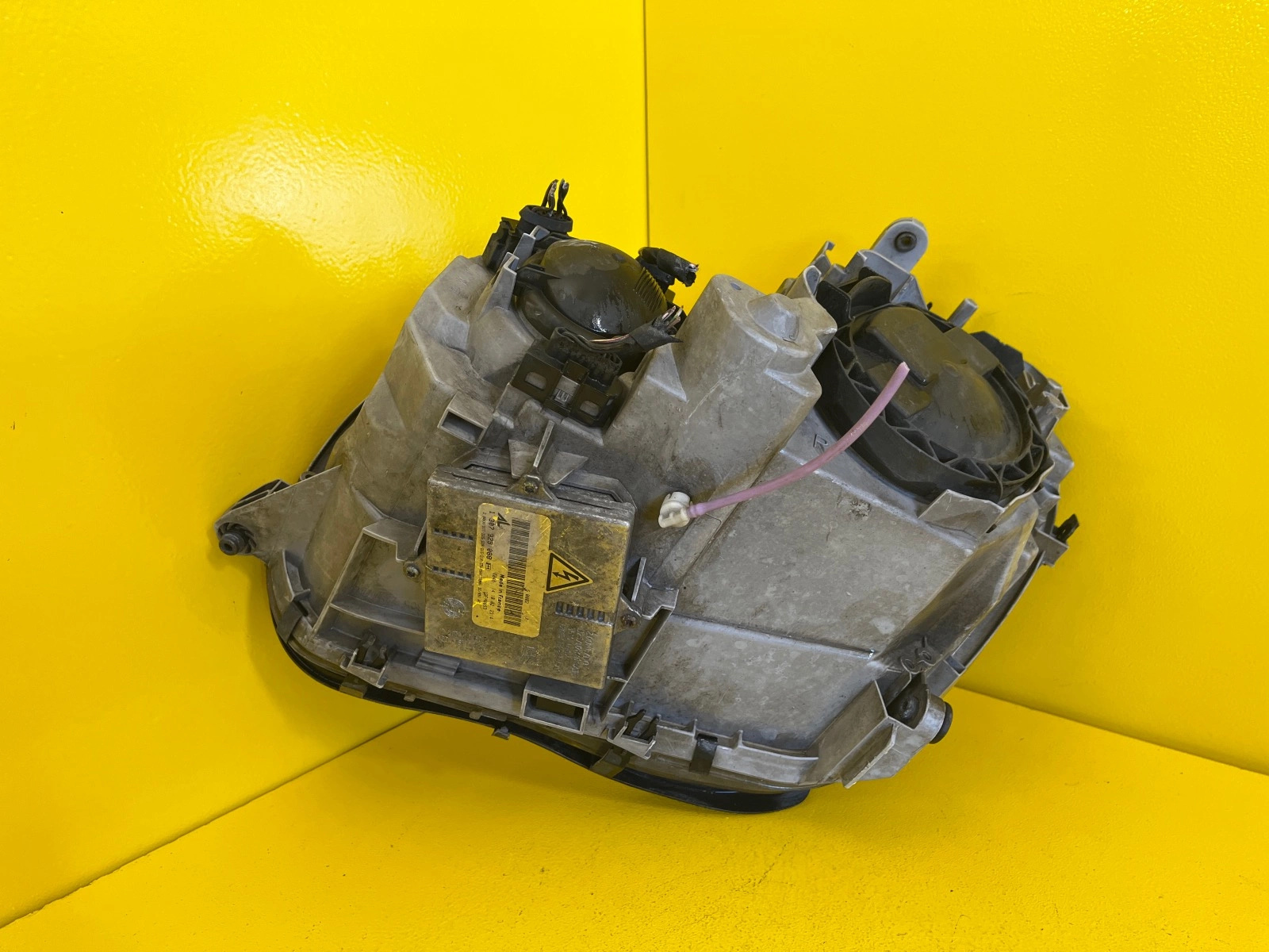 Far Dreapta Mercedes C-Class W203 Xenon - Image 3